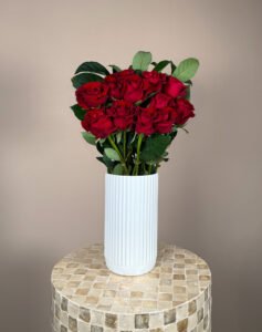 Amore Collection 12 in Vase