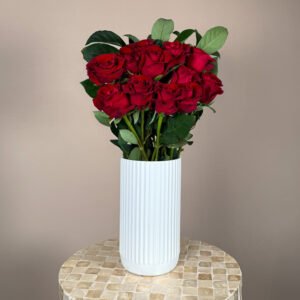 Amore Collection 12 in Vase