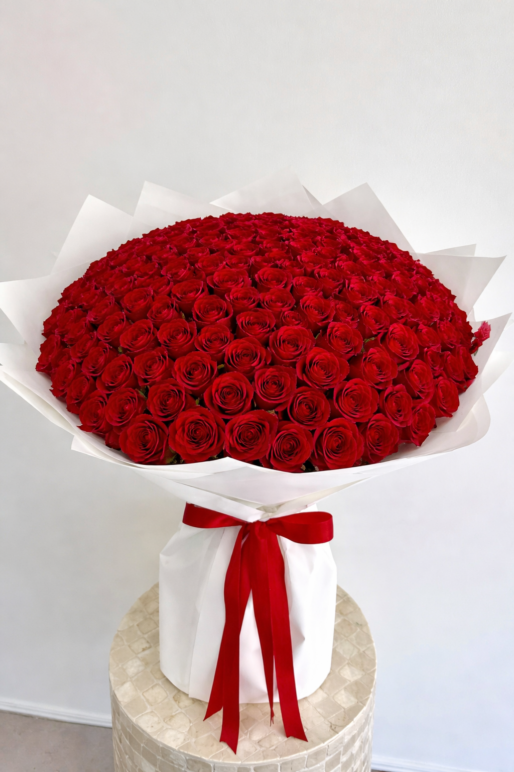 red roses for valentines day 100 red roses luxury