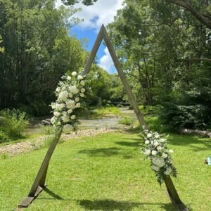 Wedding florist creating elegant, bespoke floral designs for ceremonies and receptions. Bridal bouquets, arches, and centerpieces crafted with fresh seasonal flowers to make your wedding unforgettable.